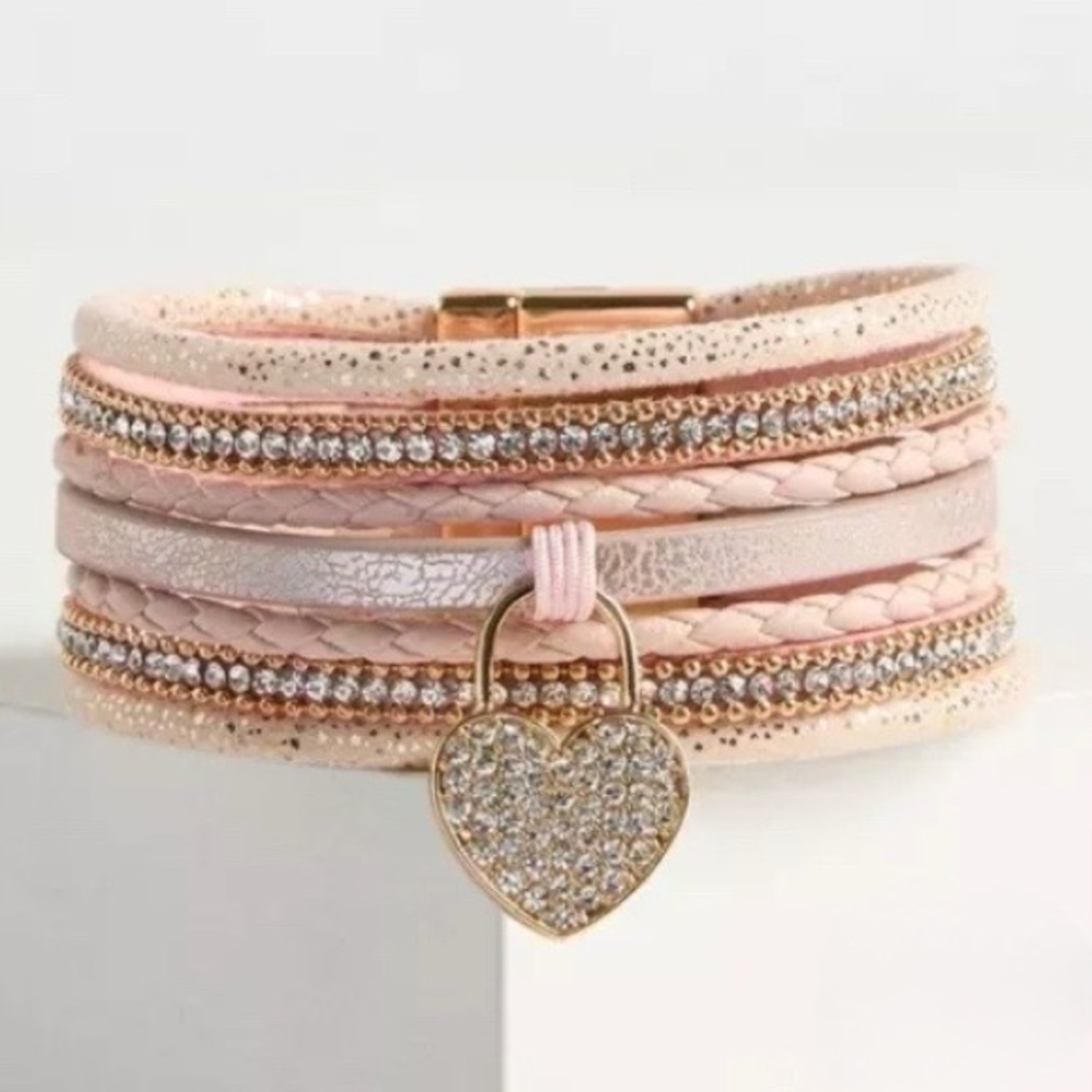 NWT TORRID Heart Magnetic Bracelet - Gold